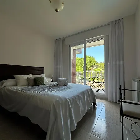 La Barrosa Apartment *